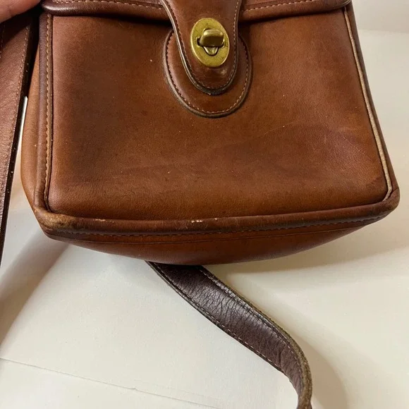 Vintage Coach Murphy Turnlock Leather Crossbody Bag British Tan Leather - Picture 11 of 12